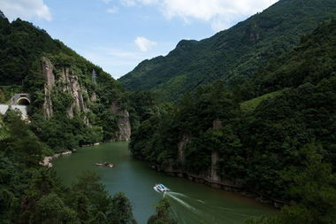 浙西大明山  浙西大峡谷  剑门关  柘林瀑  老碓溪  浙西第一漂---柳溪江漂流二日游